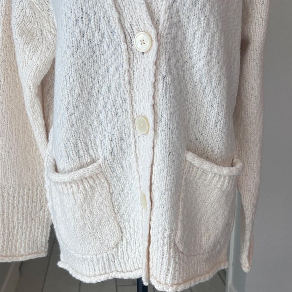 J. Crew Relaxed Cardigan Sweater in Textured Yarn Antique Ivory Button-Up SZ  XS - Picture 6 of 15